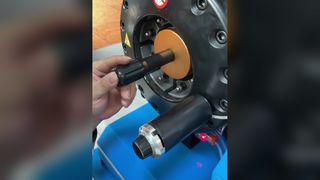 دستگاه بستن شلنگ هیدرولیک P32CS